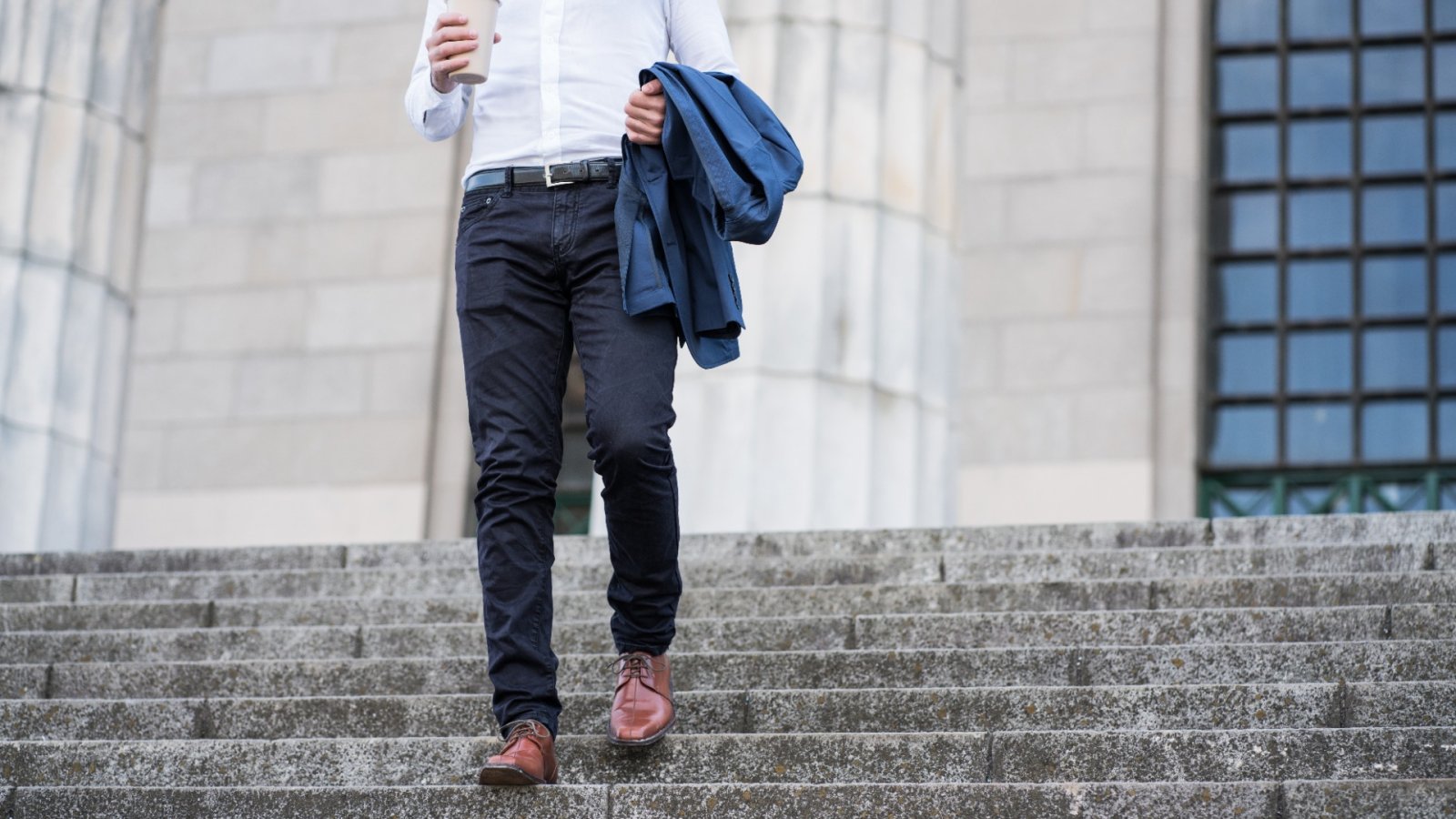 Ο οδηγός σας για επαγγελματικά casual ντύσιμο: βασικά στυλ ενδυματολογικού κώδικα που πρέπει να γνωρίζετε