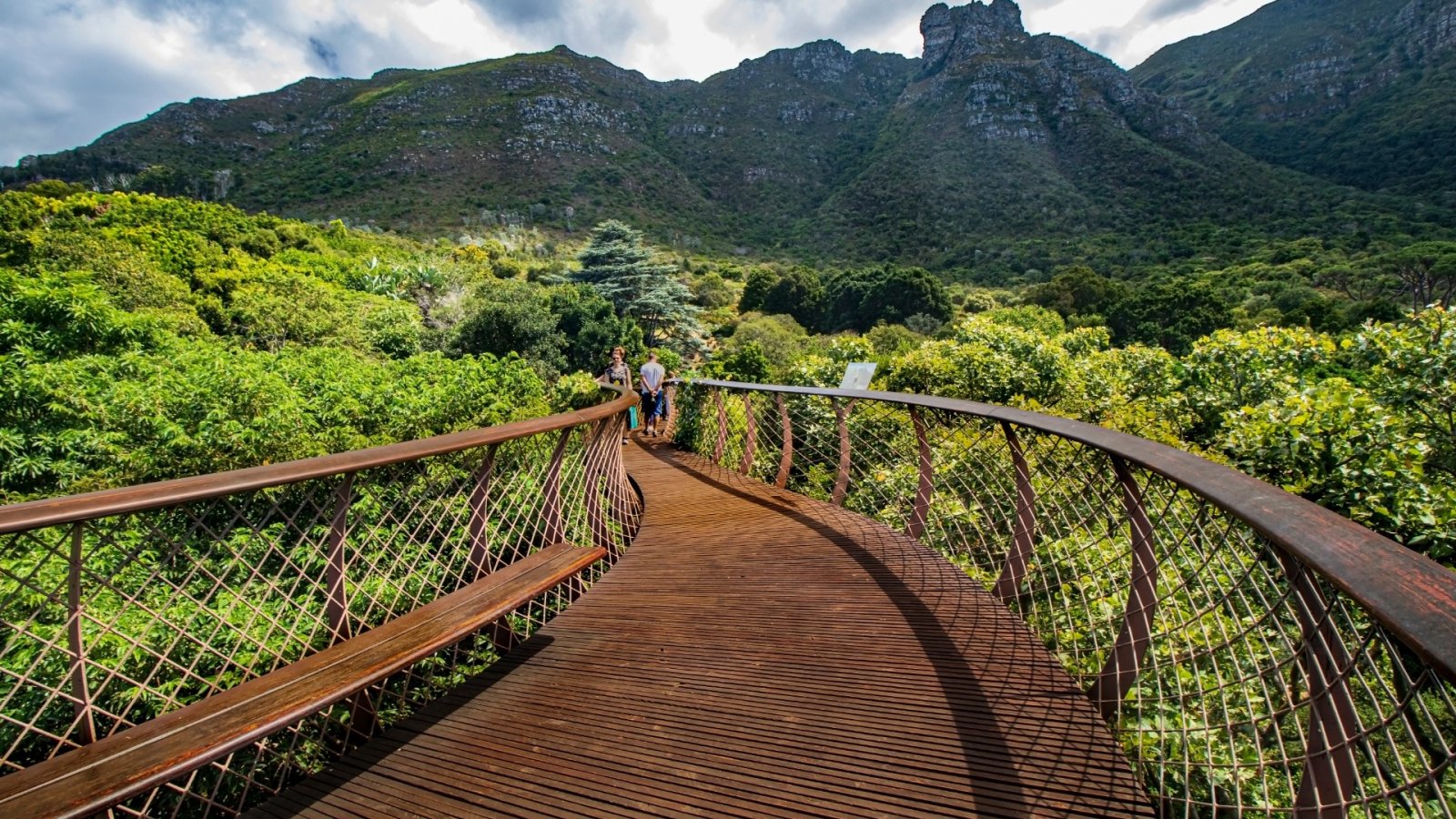 Experience the magic of South Africa's romantic hideaways