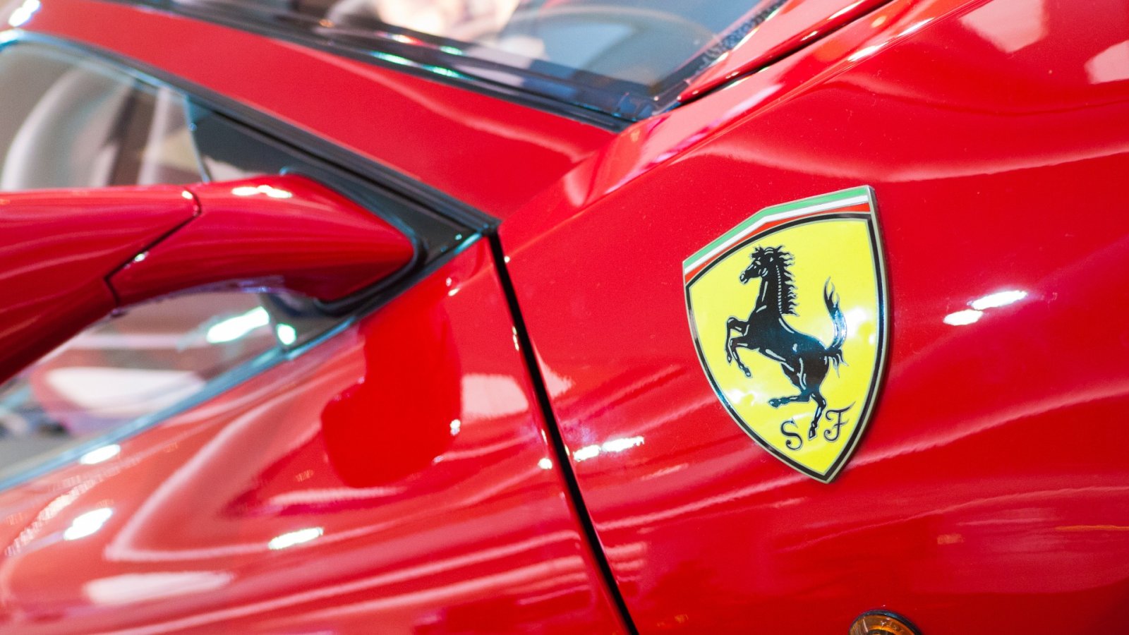 Ferraris første SUV testet: en anmeldelse av den banebrytende Purosangue