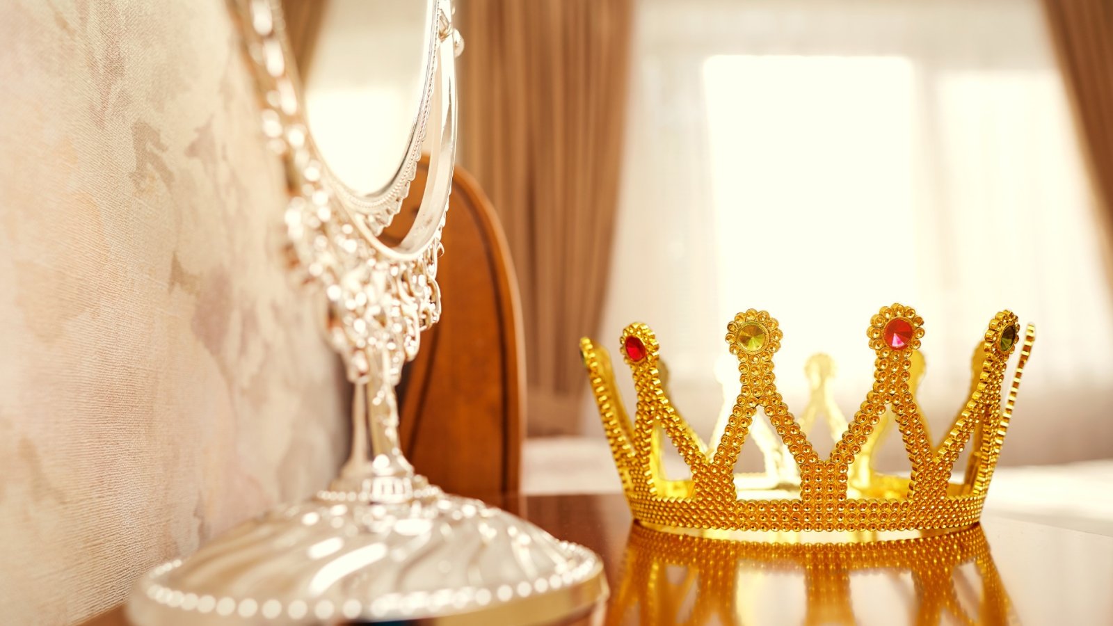Hvordan bli royal: Luksusgjenstander fra Netflix-serien Crown er ute på auksjon