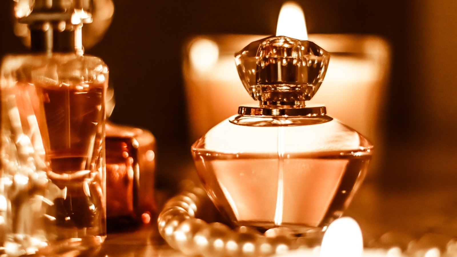 Følg duften: Oppdag Indias Jasmine Trail og dens luksuriøse parfymer