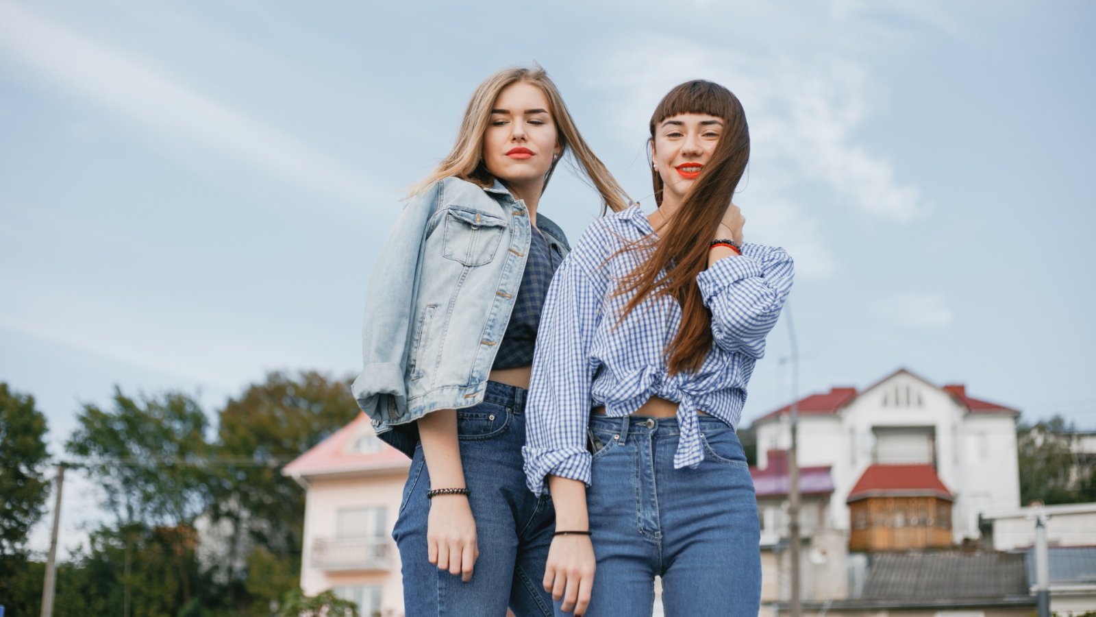 6 pași pentru a arăta aspectul dublu denim în această vară