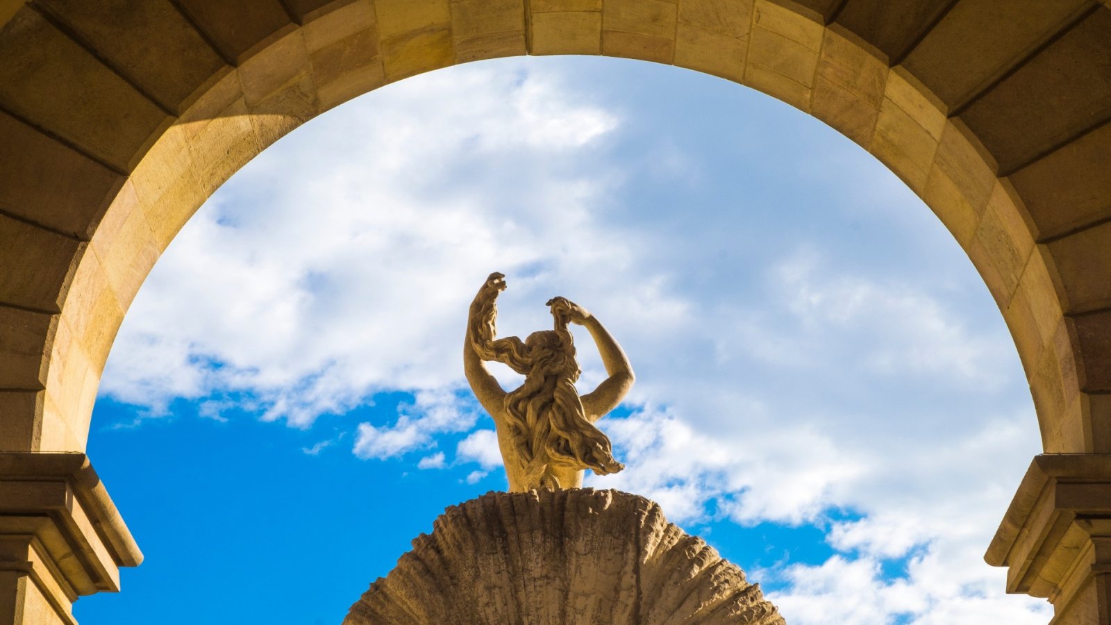 Un paseo por la escultura: descubriendo el arte público en Provenza