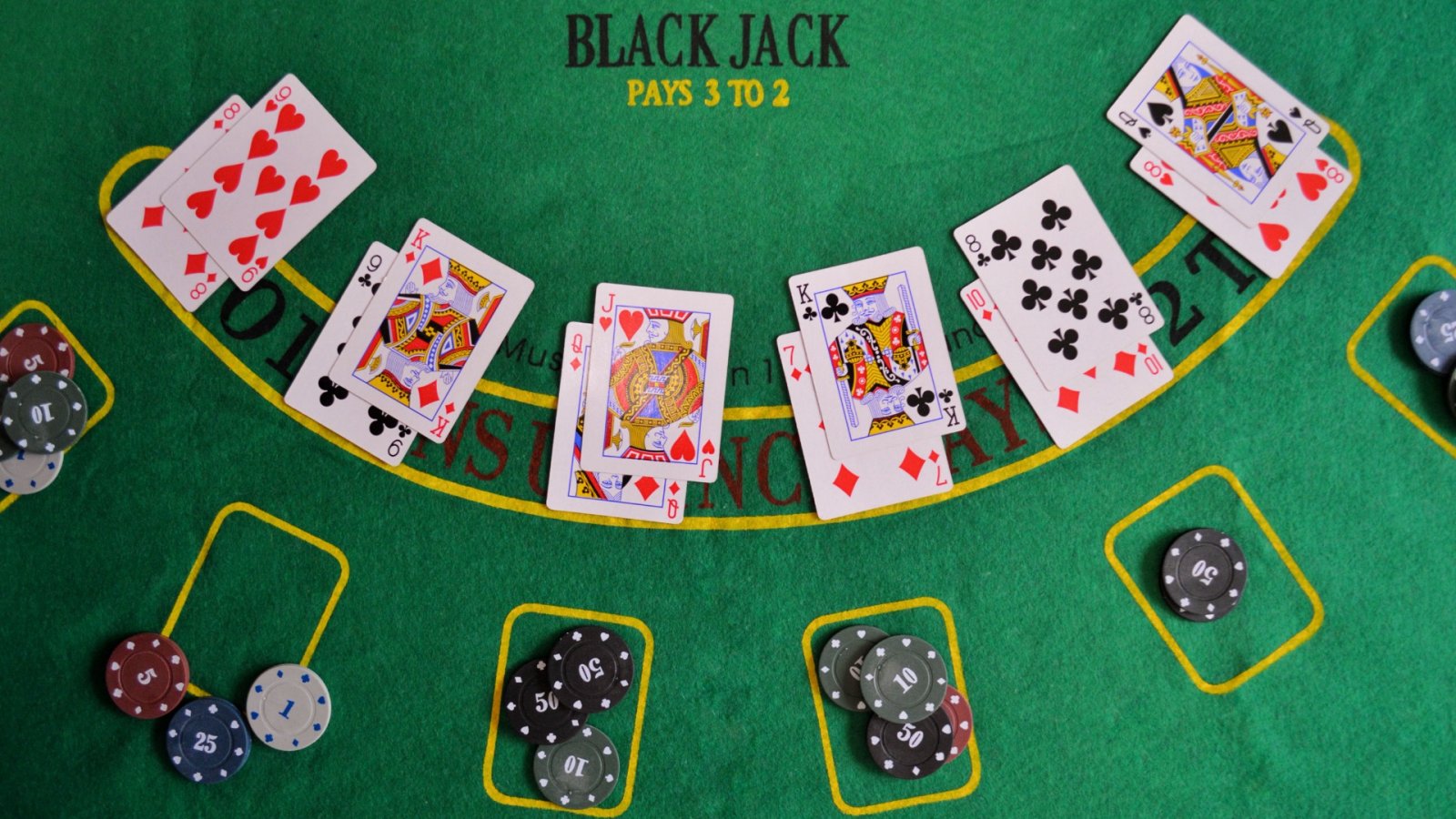 Cum să joci Blackjack pentru prima dată: sfaturi și trucuri