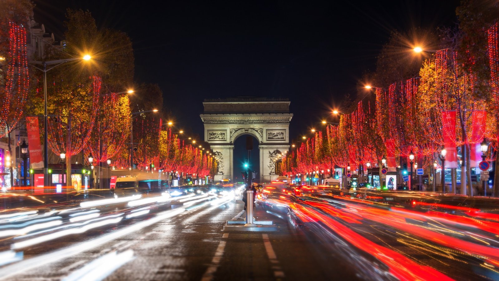 A short guide for a dream trip in Paris: the city of lights & love