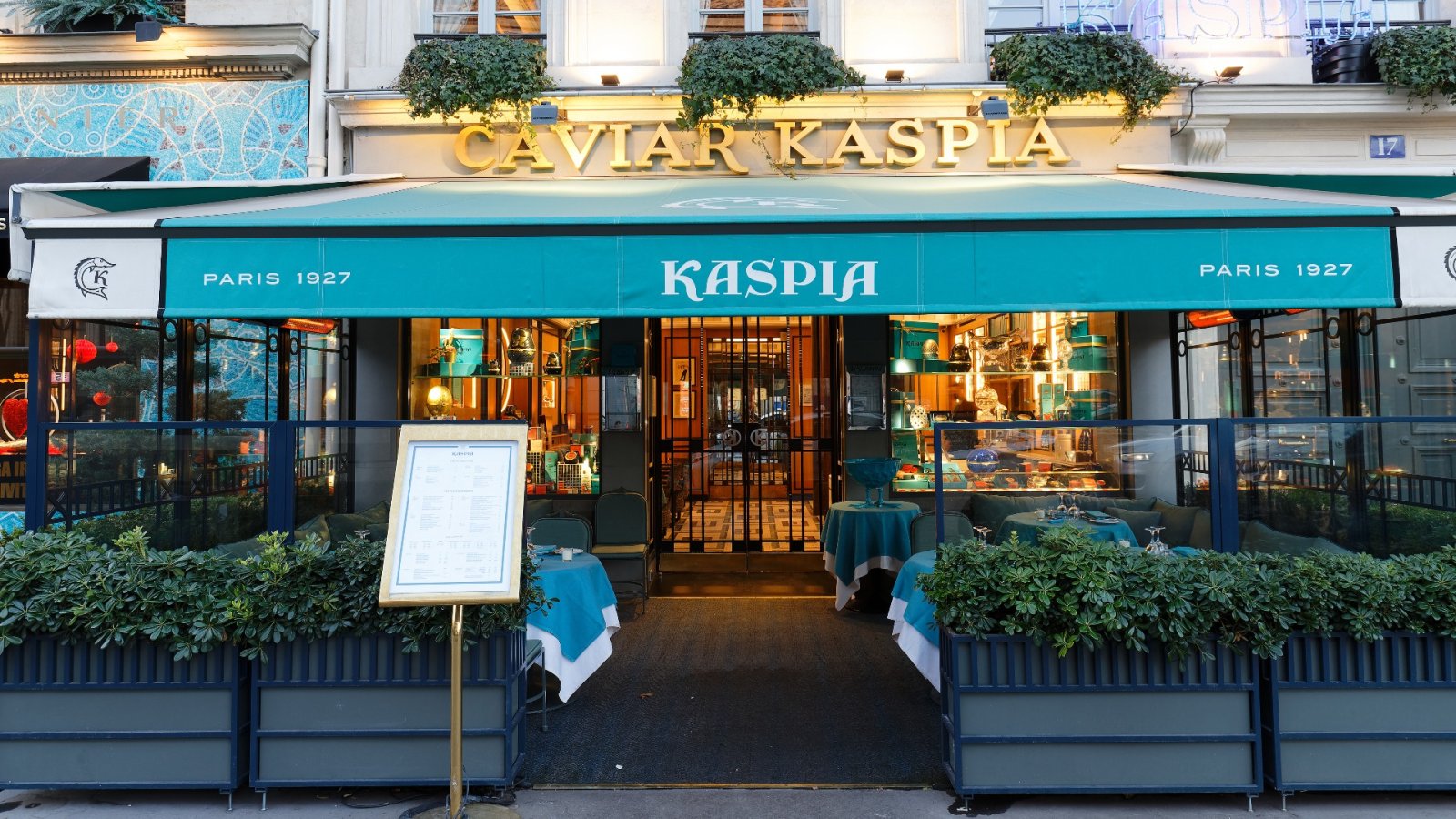 Caviar Kaspia - uma nova experiência de luxo para jantares em Los Angeles