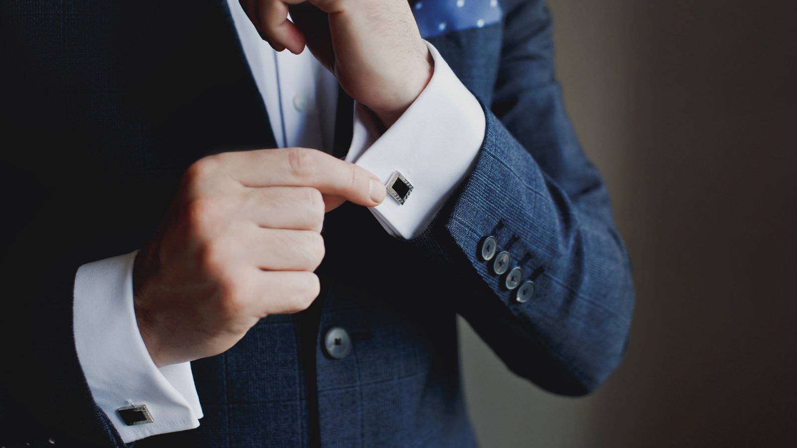 The most stylish cufflinks for an elegant touch to your outfit