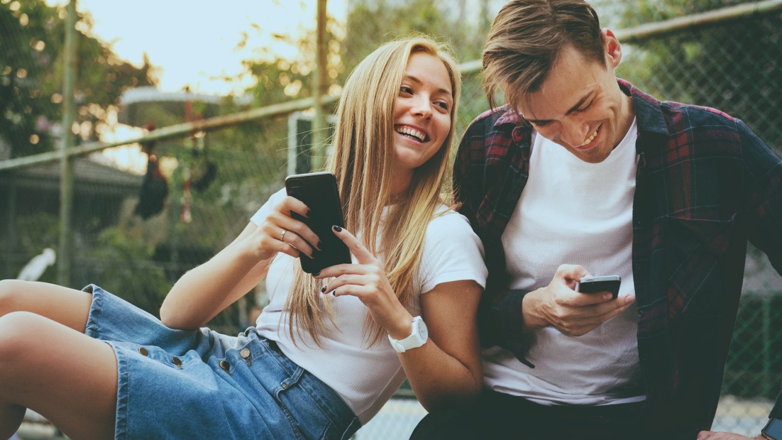 Por que a Geração Z adora as redes sociais para namorar