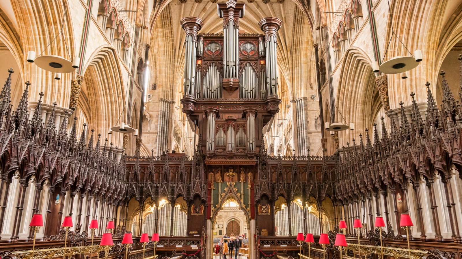 Odkryj te fantastyczne zdjęcia wnętrz kościołów wiejskiej Anglii